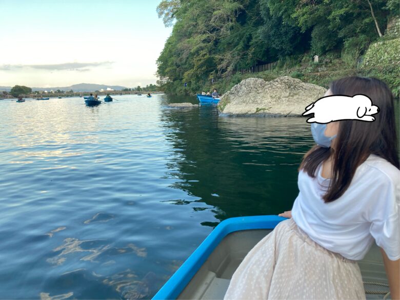 嵐山桂川にて、手漕ぎボートからの景色