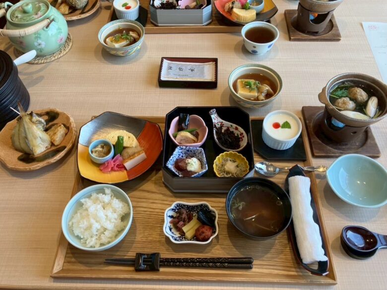 サン浦島 悠季の里 朝食 豊富な小鉢