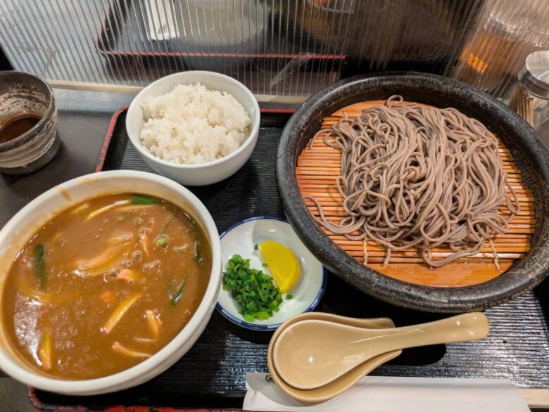 番馬亭　そば　西宮北口　カレーそば
