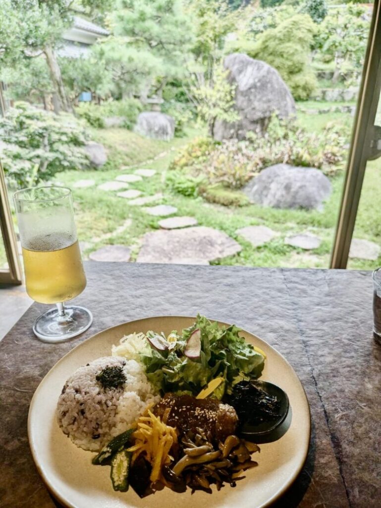 サンライスキッチン　ランチ　ビール